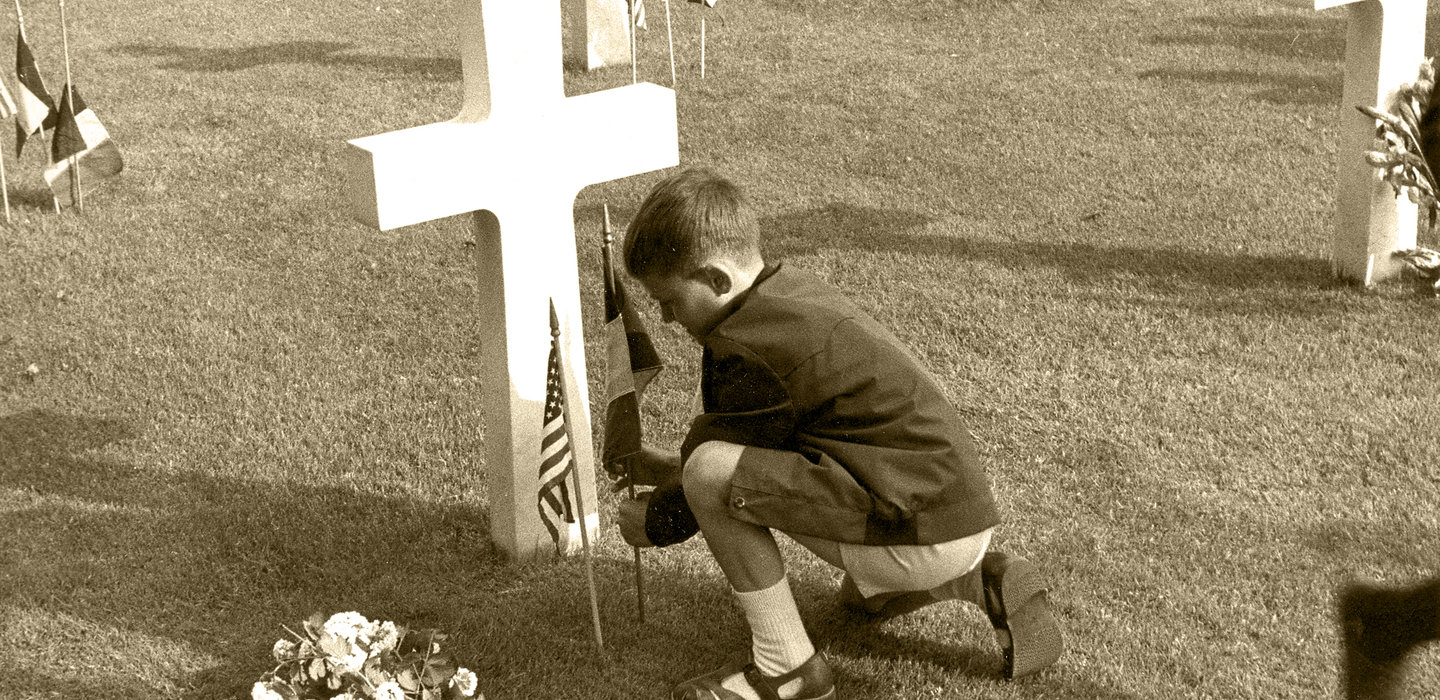 Memorialday10_Singing_Children_Memorial_Day_Flanders_Field_anno_1960_2