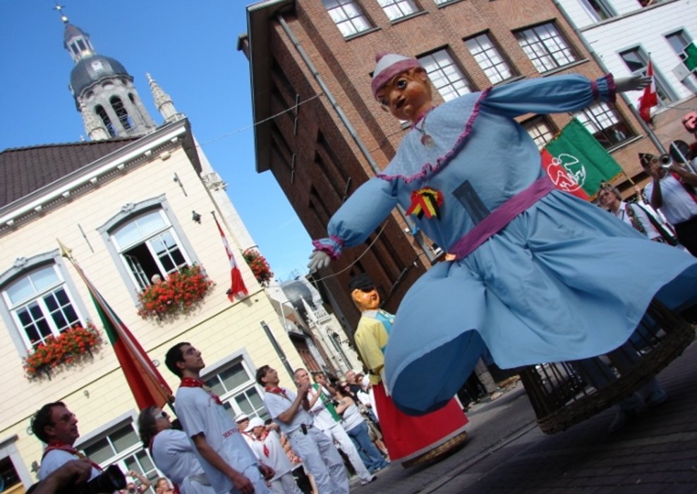 Reuzencultuur4_De_Meyboom_uit_Brussel